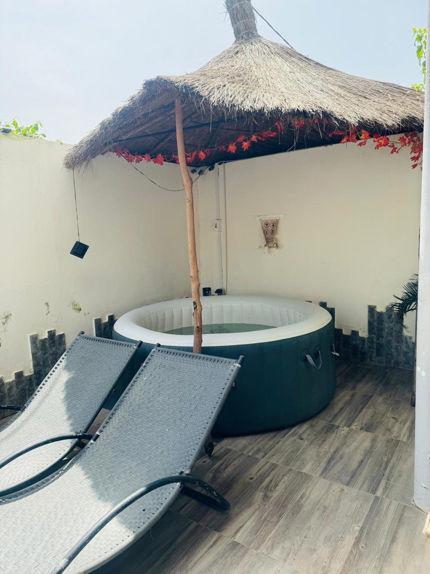 Grace House Jacuzzi Bed and Breakfast Saly Portudal Buitenkant foto