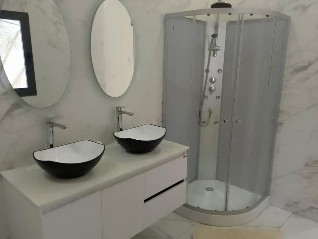Grace House Jacuzzi Bed and Breakfast Saly Portudal Buitenkant foto